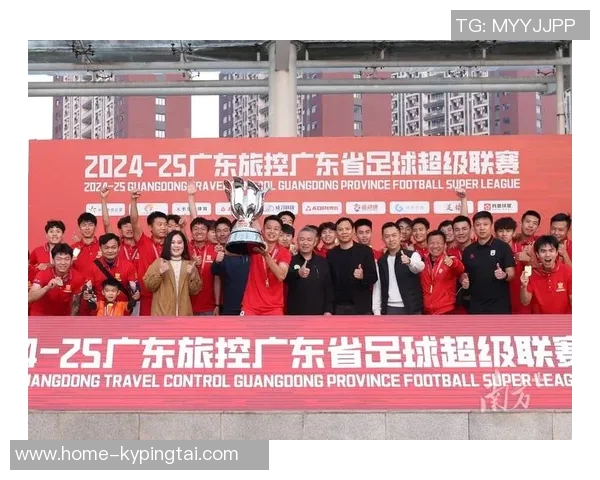 实时新闻深圳足球队崛起之路从默默无闻到邀请赛的璀璨明星